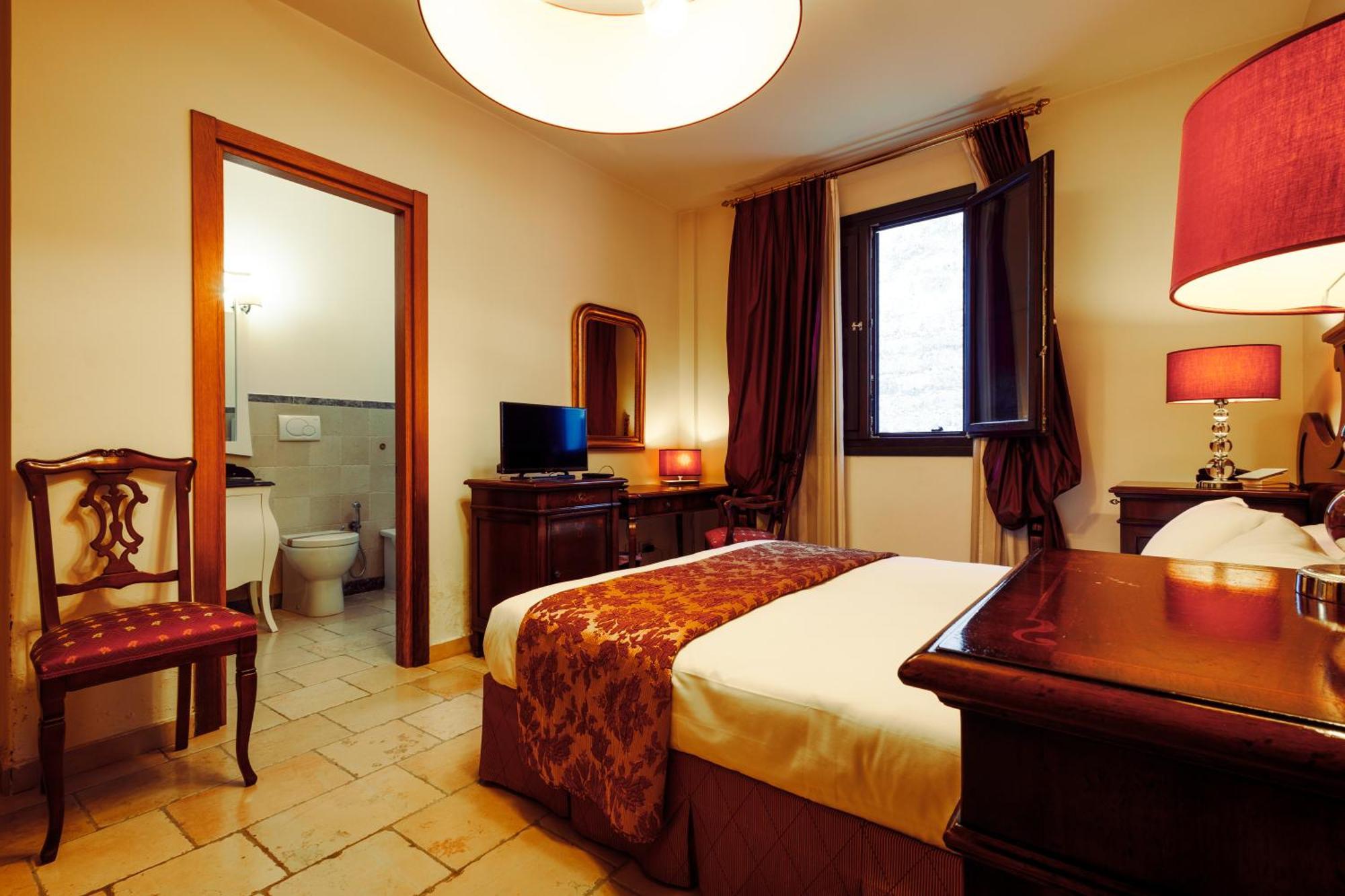 Vico Regio Hotel Casarano Exterior foto